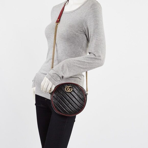 Gucci Black/Red Quilted Leather Torchon Marmont Round Mini Crossbody Bag - Picture 1 of 12